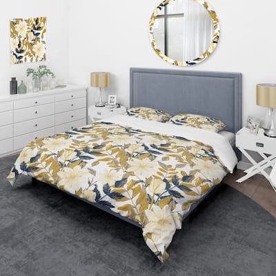 Designart 'Gold and White Flowers' Cabin & Lodge Duvet Cover Set