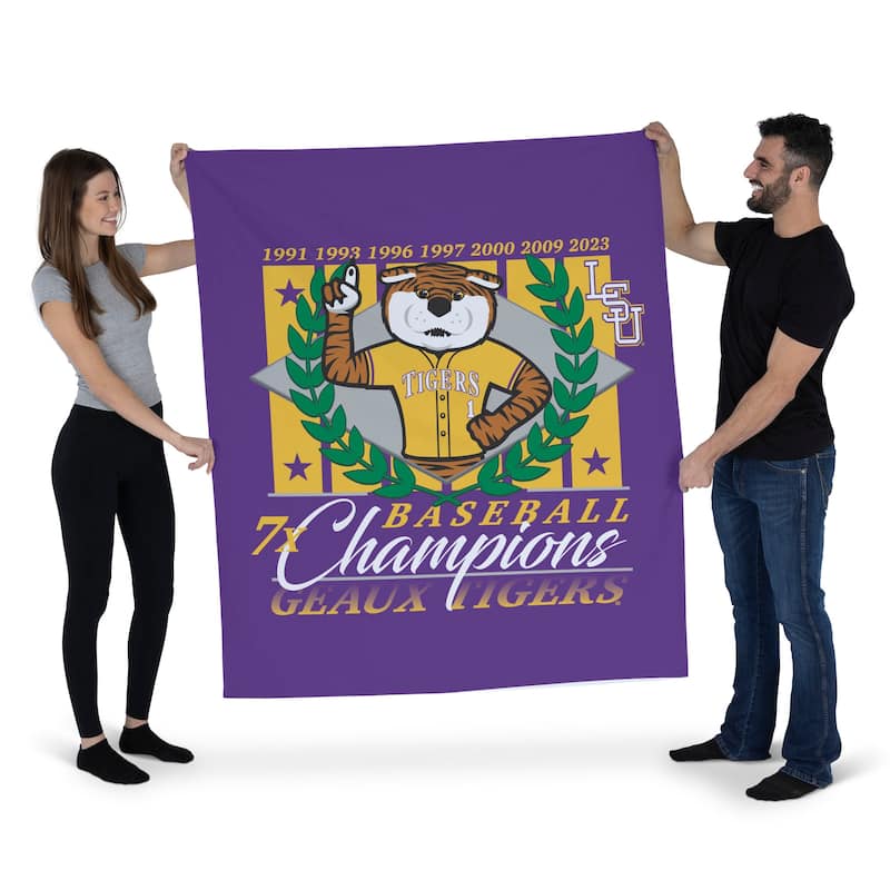 NCAA Championship Pinnacle Wall Hanging
