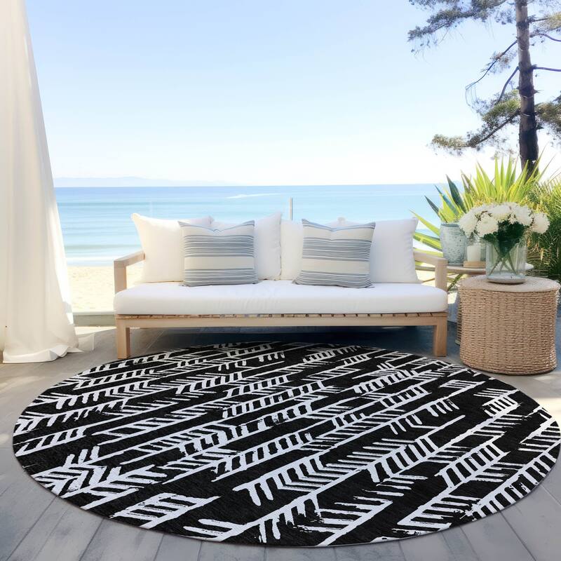Machine Washable Indoor/ Outdoor Chantille Modern Arrows Rug - Black - 8' x 8'