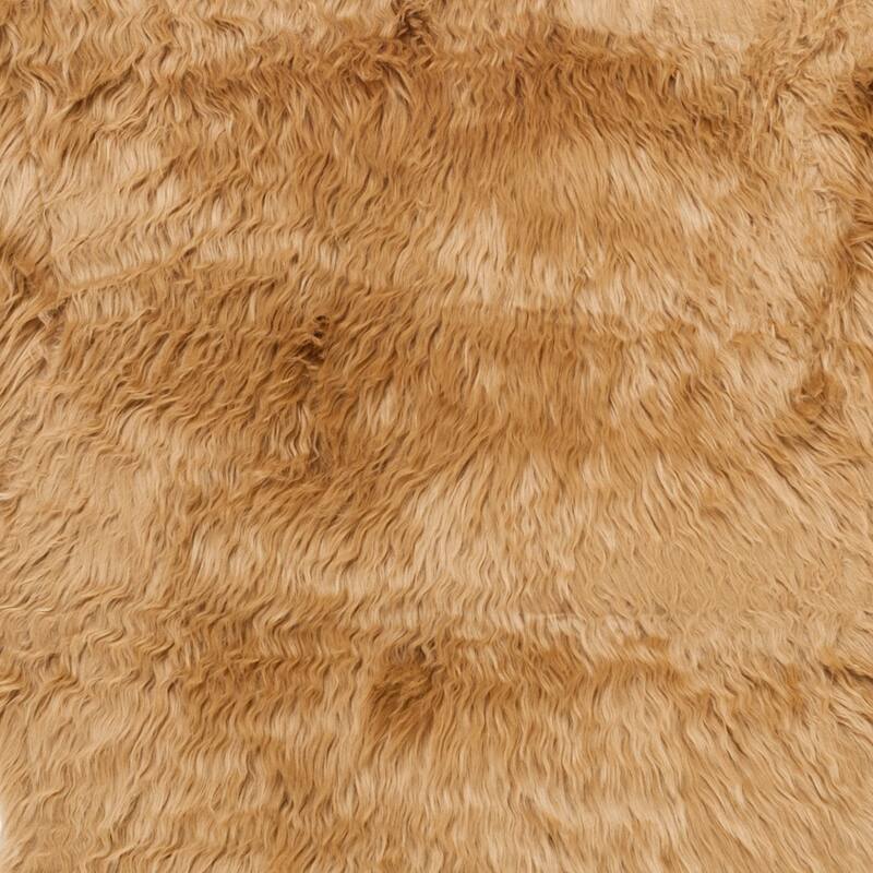 SAFAVIEH Faux Sheep Skin Shona 2.4-inch Thick Rug