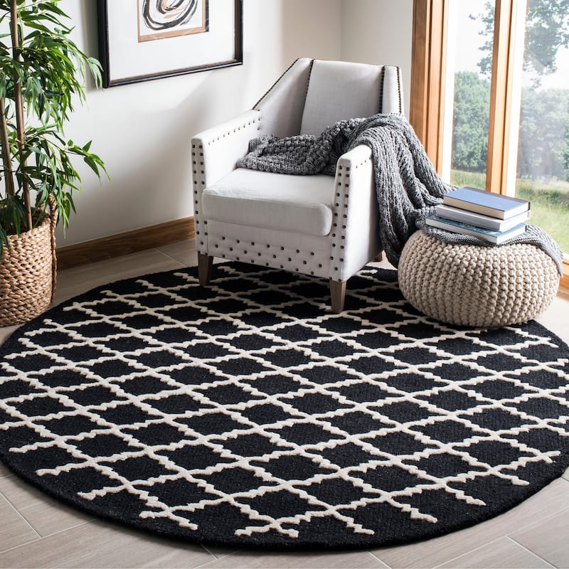 SAFAVIEH, Handmade Cambridge Reny Modern Moroccan Wool Rug - 6' Round - Black/Ivory