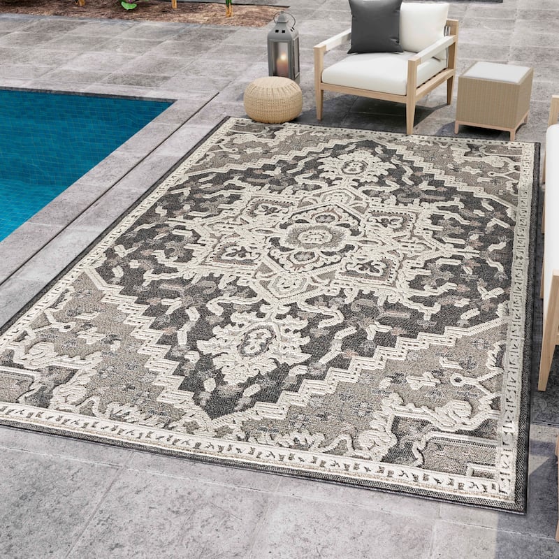 Nautica Indoor/Outdoor Modern Geometric Gray High-Low Rug