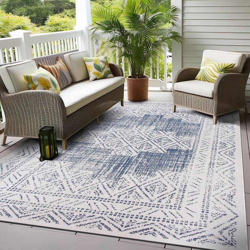 World Rug Gallery Transitional Bohemian Indoor/Outdoor Area Rug - 7' 10" x 10' - Blue