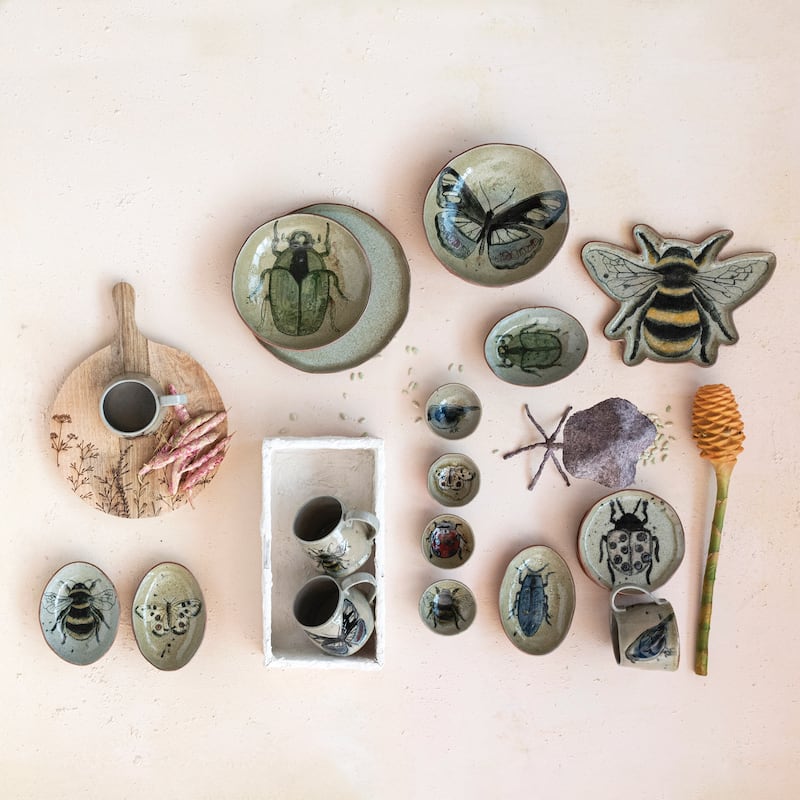 Bee Plate with Reactive Crackle Glaze - 12.4"L x 10.3"W x 0.6"H - 12.4"L x 10.3"W x 0.6"H
