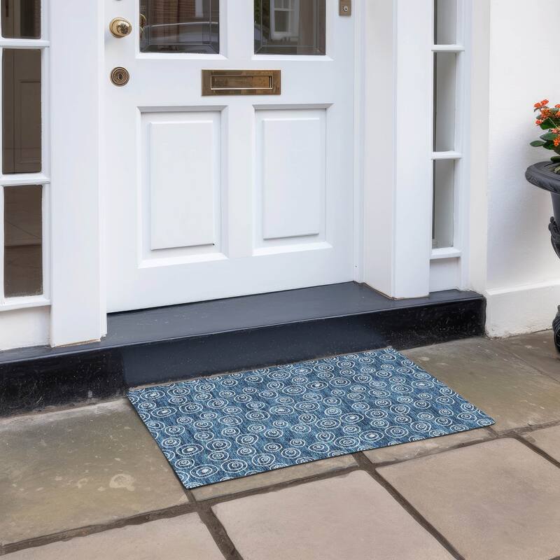 Machine Washable Indoor/ Outdoor Chantille Modern Bubbles Rug - Blue - 1'8" x 2'6"