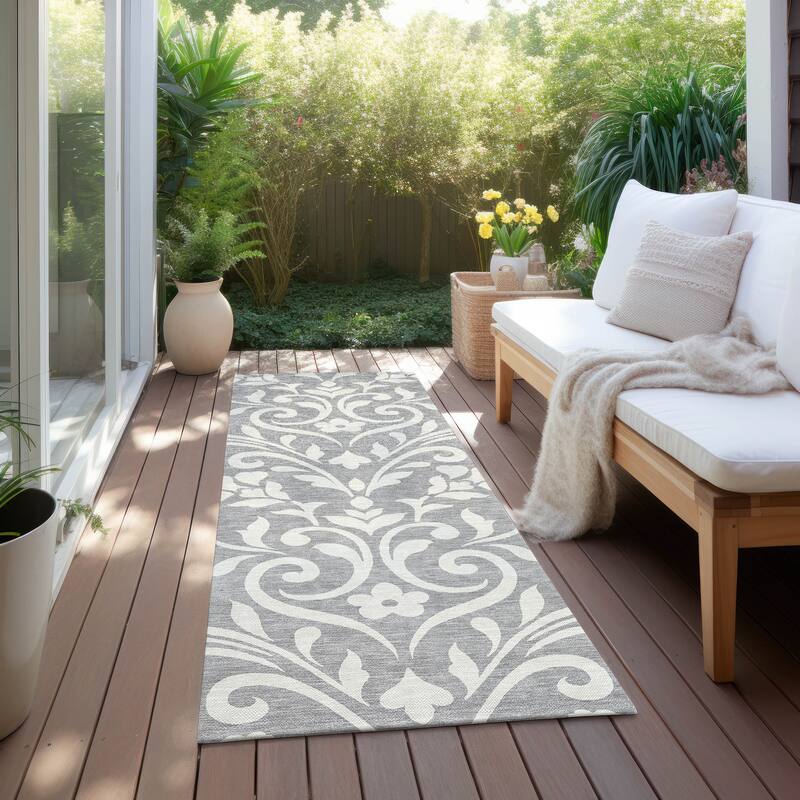 Machine Washable Indoor/ Outdoor Chantille Traditional Rug - Gray - 2'3" x 7'6"