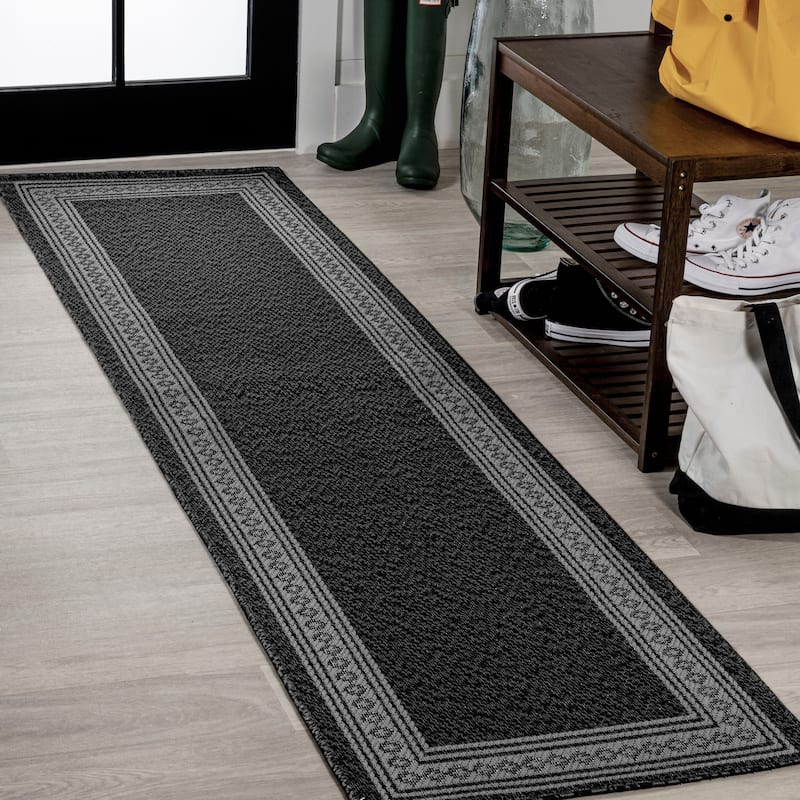 JONATHAN Y Havana Classic Diamond Border Indoor/Outdoor Area Rug