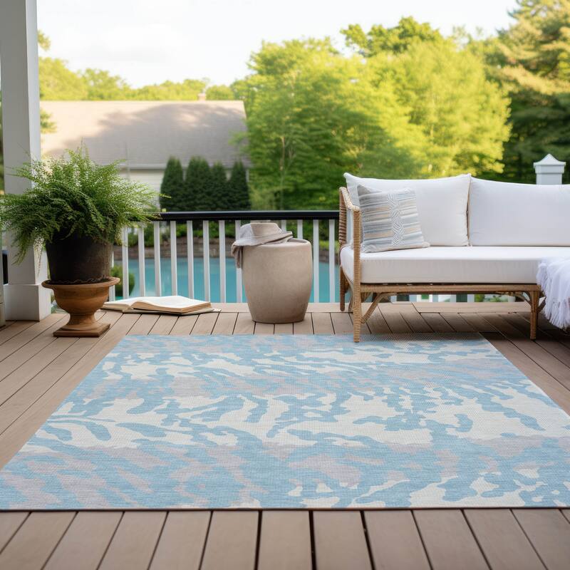 Machine Washable Indoor/ Outdoor Chantille Animal Print Abstract Rug