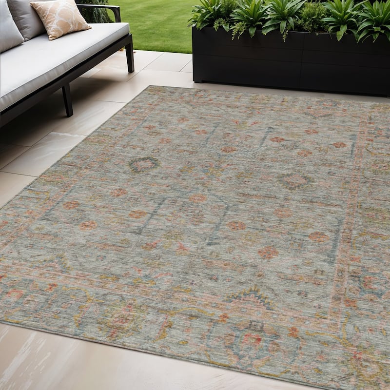 HomeRoots Floral Traditional Rectangle Outdoor Rug - 5' X 8'