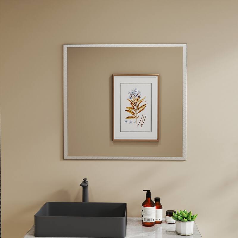 Durable Aluminum FrameDurable Aluminum Frame, 32-inch Aluminum Silver Mirror, High-Quality Mirror Surface​ - 31.5