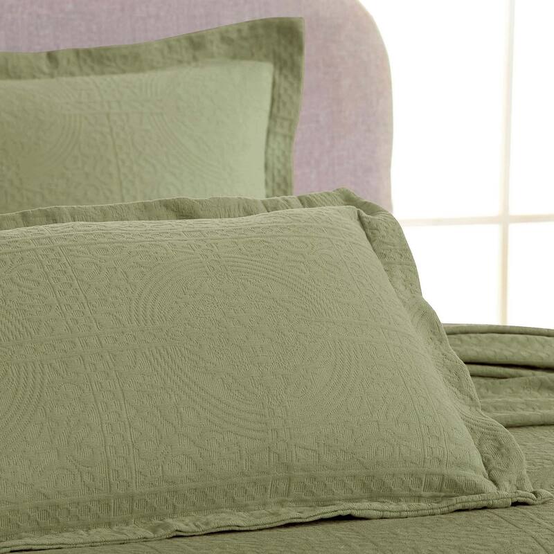 Superior Fleur De Lis Cotton Decorative Bedspread Set