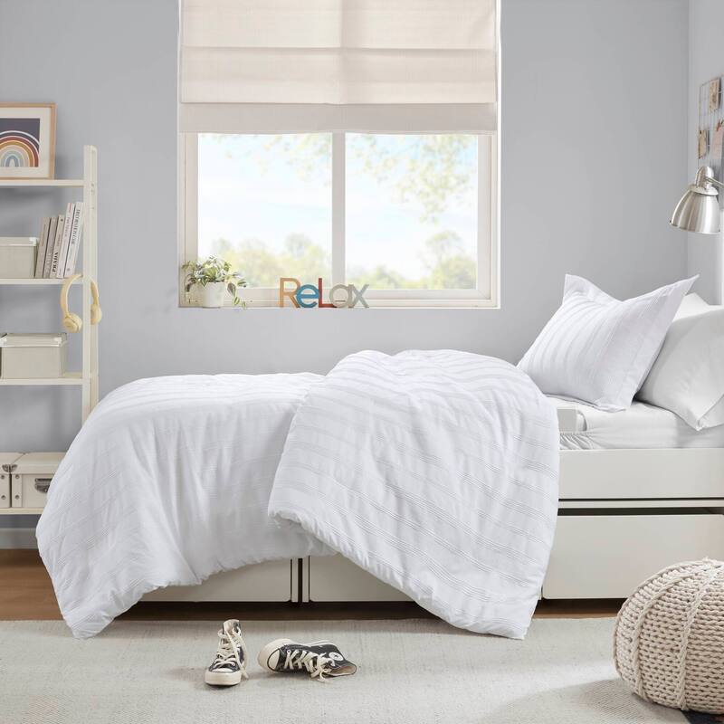 Chelsea Square Logan Woven Striped Duvet Set