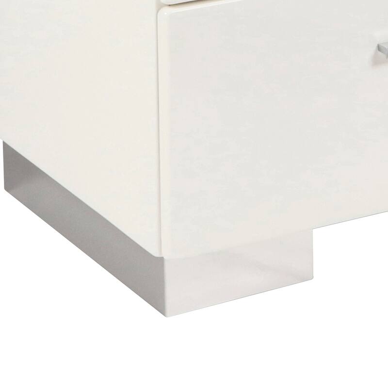 White 2 Drawer 15.25 in. W Nightstand with Bar Metal Handles