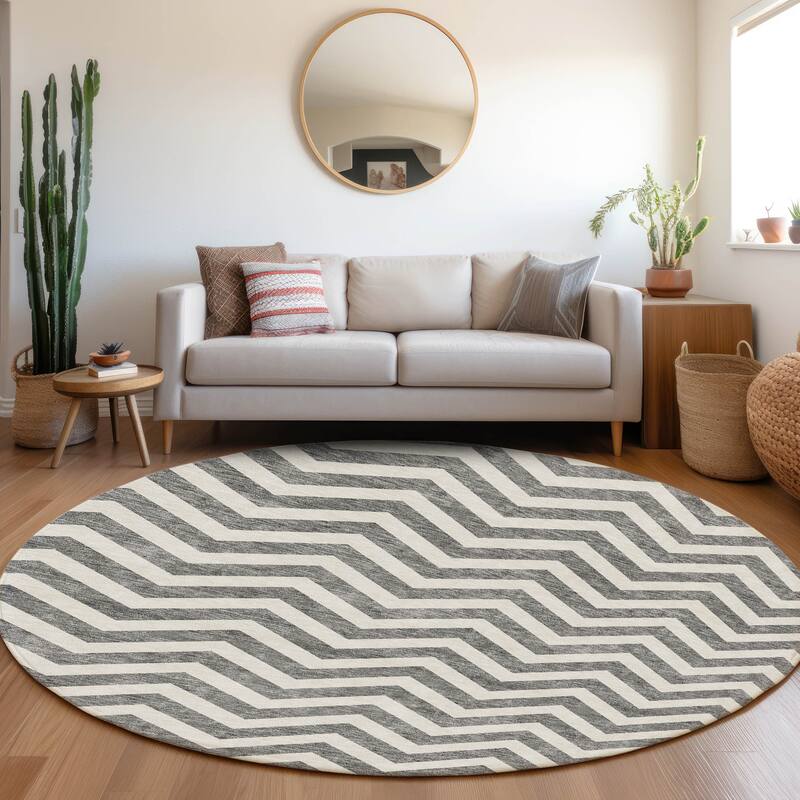 Machine Washable Indoor/ Outdoor Chantille Chevron Stripe Rug