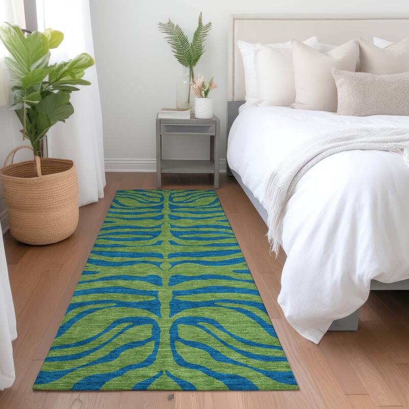 Machine Washable Indoor/ Outdoor Modern Animal Print Chantille Rug - Green - 2'3" x 7'6"