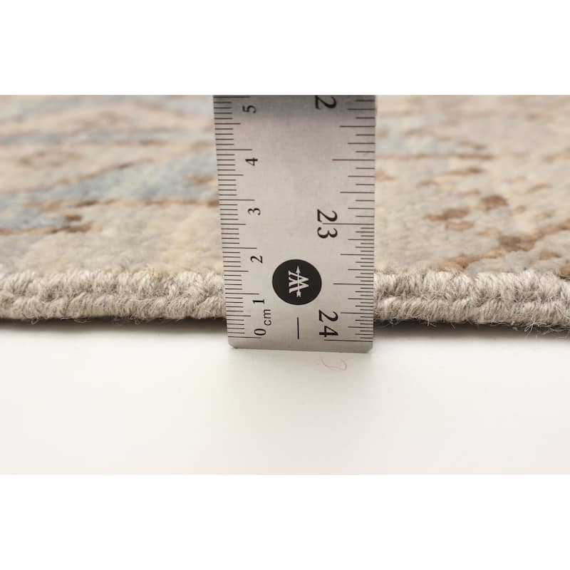 ECARPETGALLERY Hand-knotted Mystique Light Grey Wool Rug - 2' 7" x 11' 11"