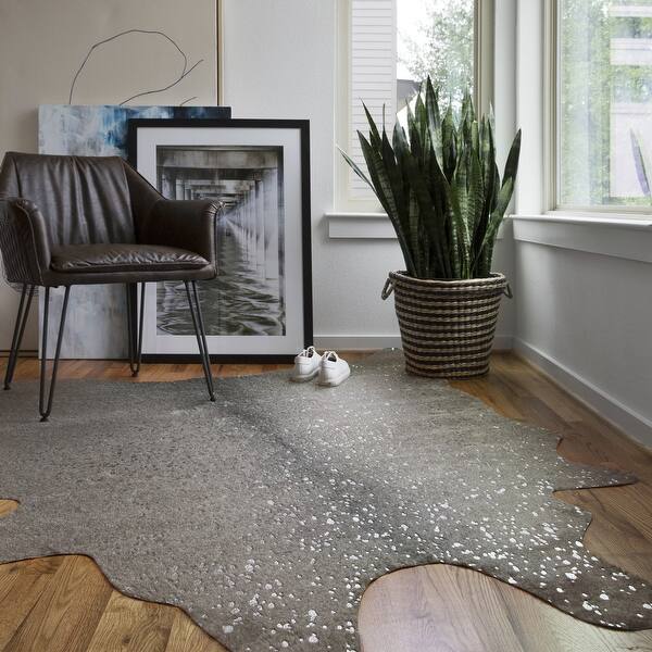 Shop Alexander Home Sierra Faux Cowhide Rug 3 10 X 5 On Sale Overstock 16566281