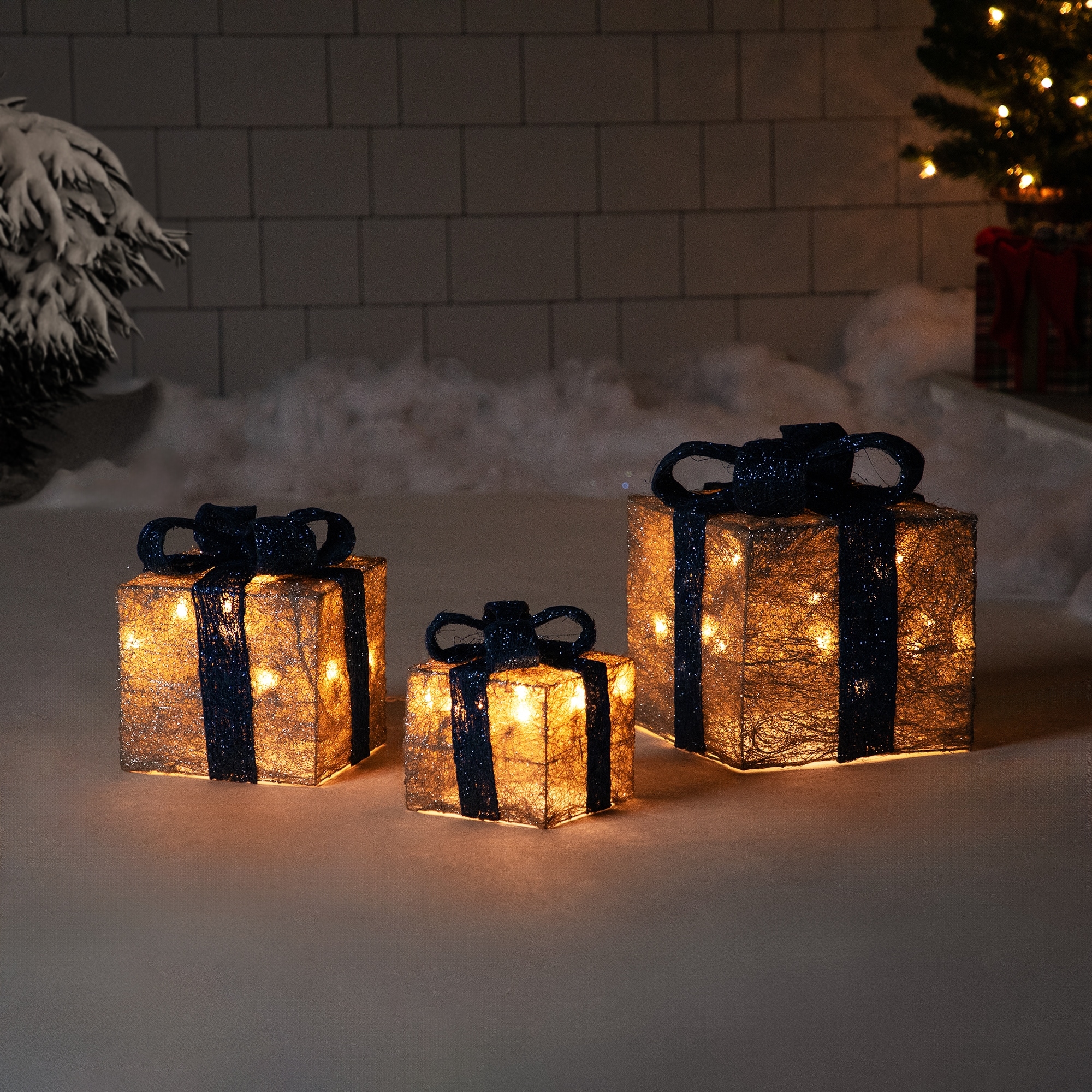Set of 3 Silver Blue Lighted Gift Boxes Outdoor Christmas Yard Decor