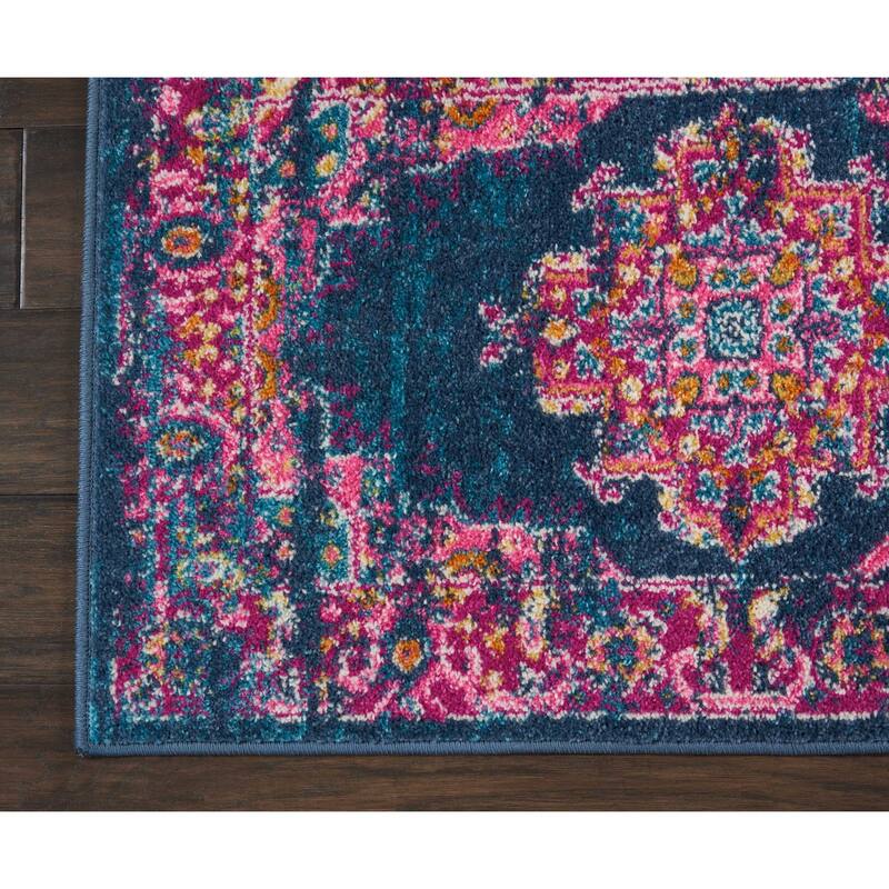 Porch & Den Dobbin Vintage Persian Medallion Farmhouse Area Rug
