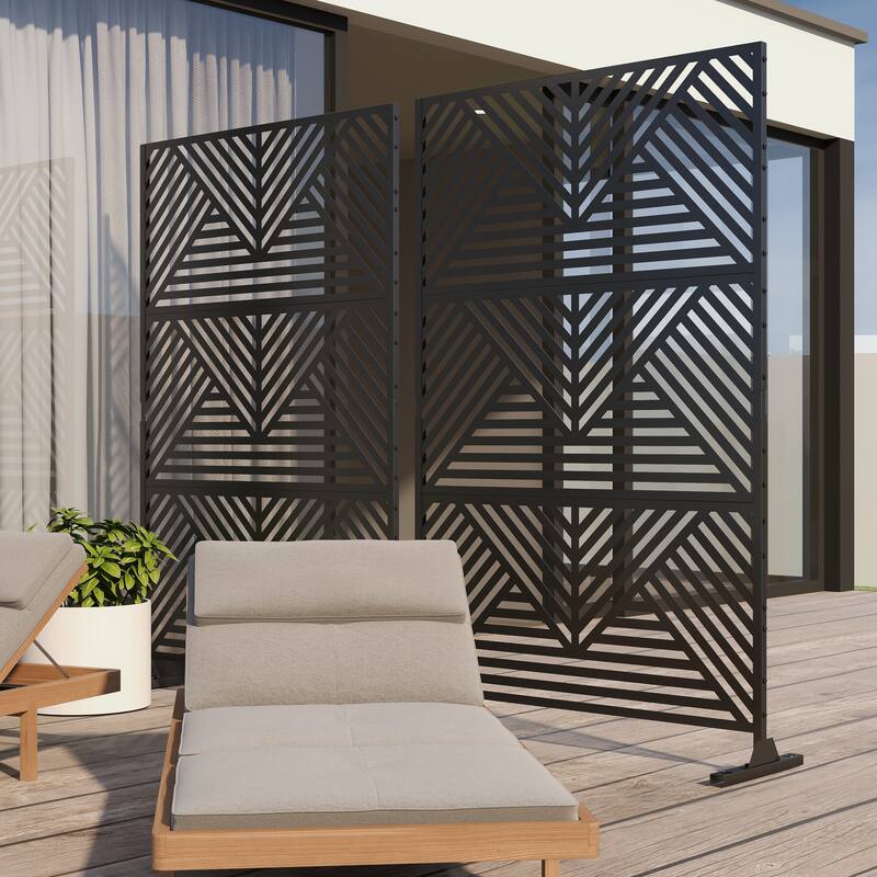 Outdoor Free Standing Metal Privacy Screen