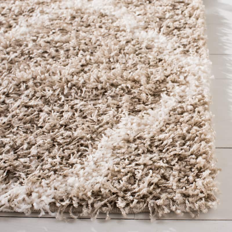 SAFAVIEH Dallas Shag Hacer Trellis 1.5-inch Thick Rug