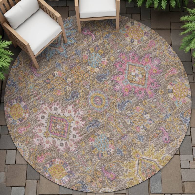 Machine Washable Indoor/Outdoor Boho Traditional Chantille Rug - Mocha - 8' x 8'