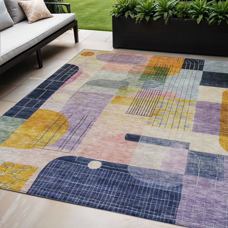 HomeRoots Abstract Transitional Rectangle Outdoor Rug - 5' X 8'