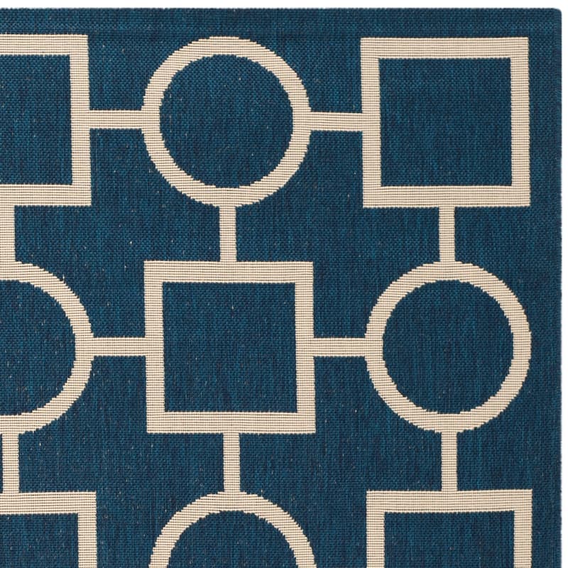 SAFAVIEH Courtyard Sharlene Indoor/ Outdoor Waterproof Patio Backyard Rug