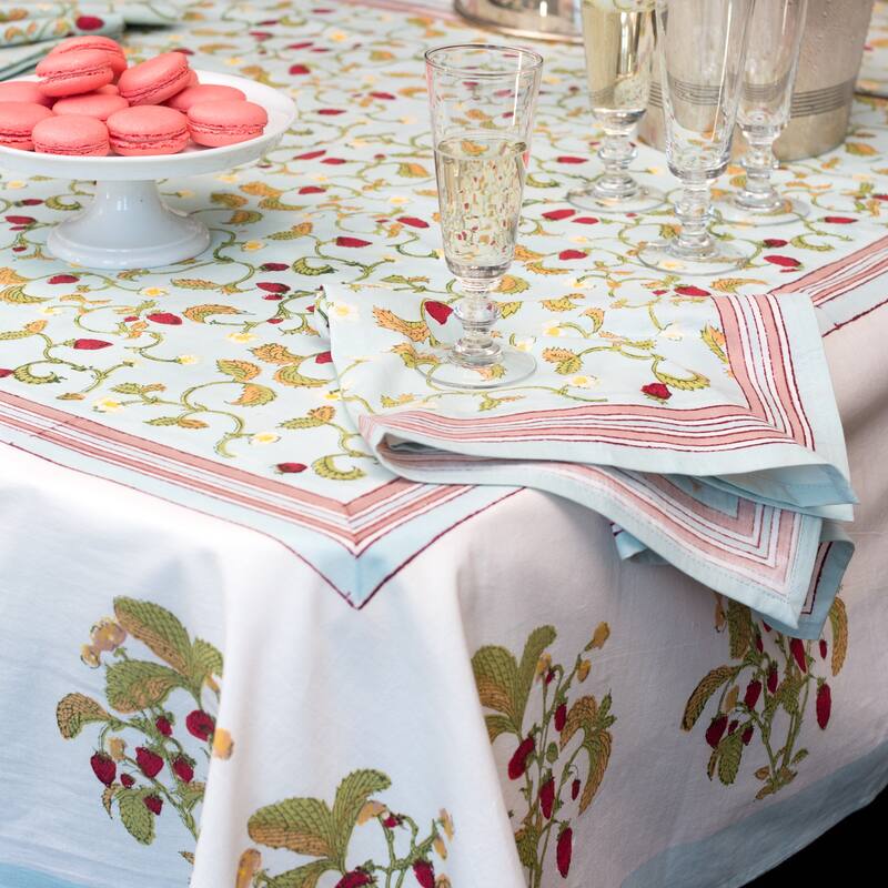 Strawberry Blue Tablecloth 59x86
