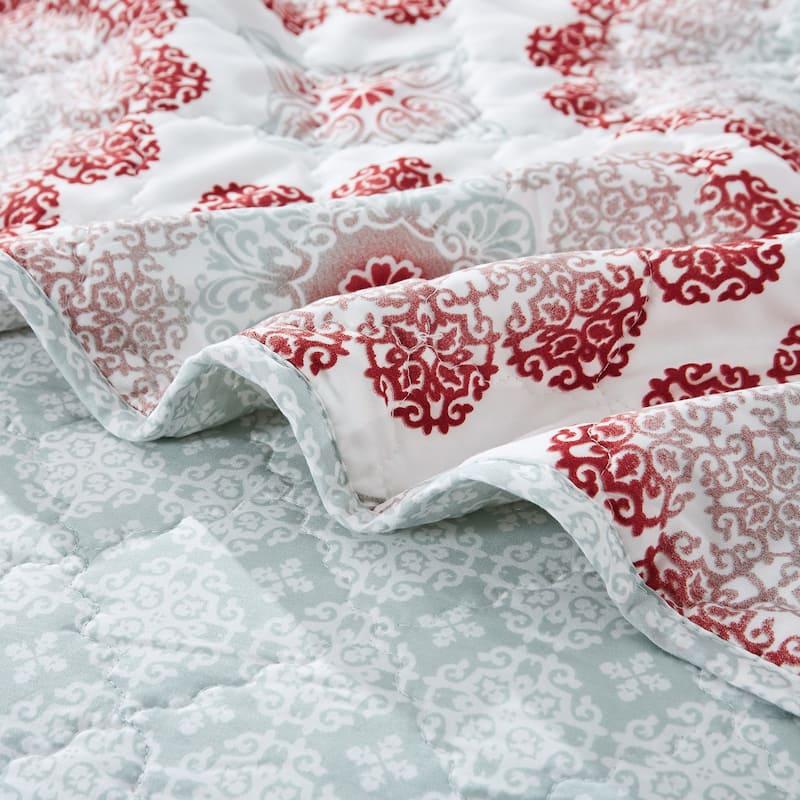 Serenta 7-piece Bedspread Quilt Set