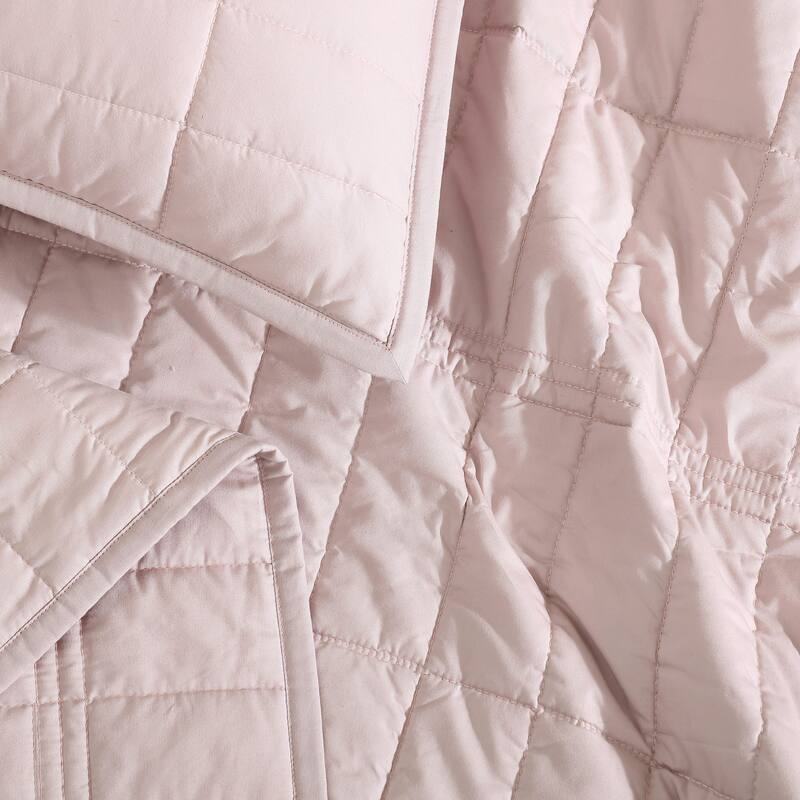 Calvin Klein Washed Percale Cotton Reversible Quilt Set