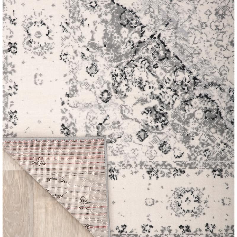 World Rug Gallery Vintage Oriental Distressed Medallion Rug