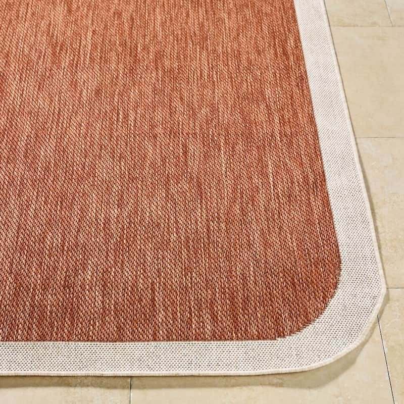 Livabliss Miami Beach Traditional Indoor/Outdoor Area Rug
