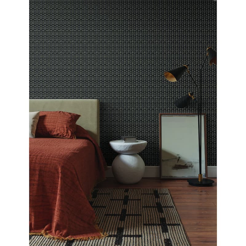 Soissons Martigue Stripe 27 In W X 27 Ft L Wallpaper - Black