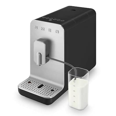 Smeg Fully Automatic Coffee Machine with Auto Frother BCC13