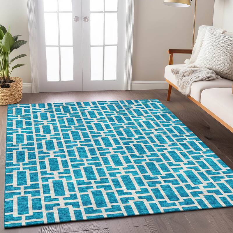 Machine Washable Indoor/ Outdoor Chantille Contemporary Geo Rug