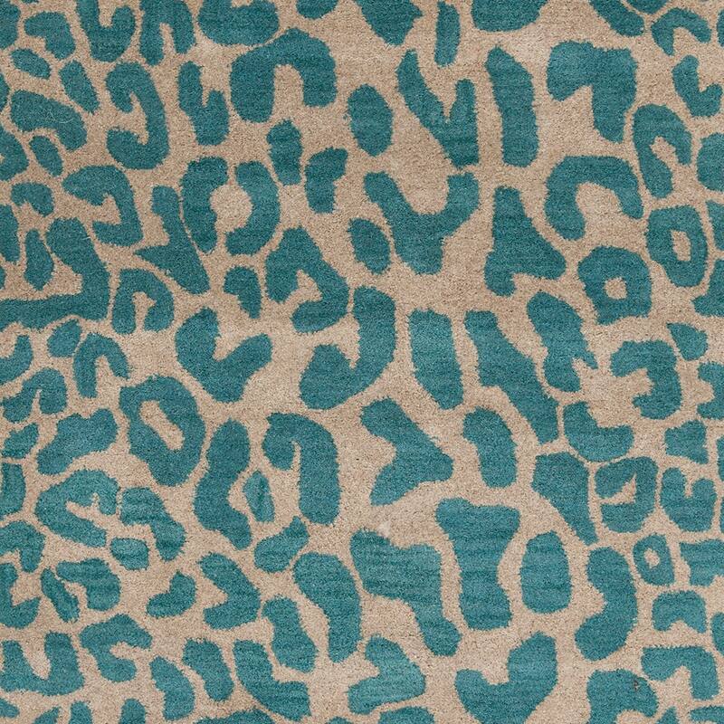 Hand-tufted Jungle Animal Print Wool Area Rug