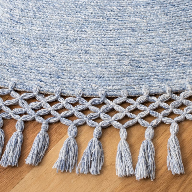 SAFAVIEH Handmade Sahara Iridian Tassel Rug