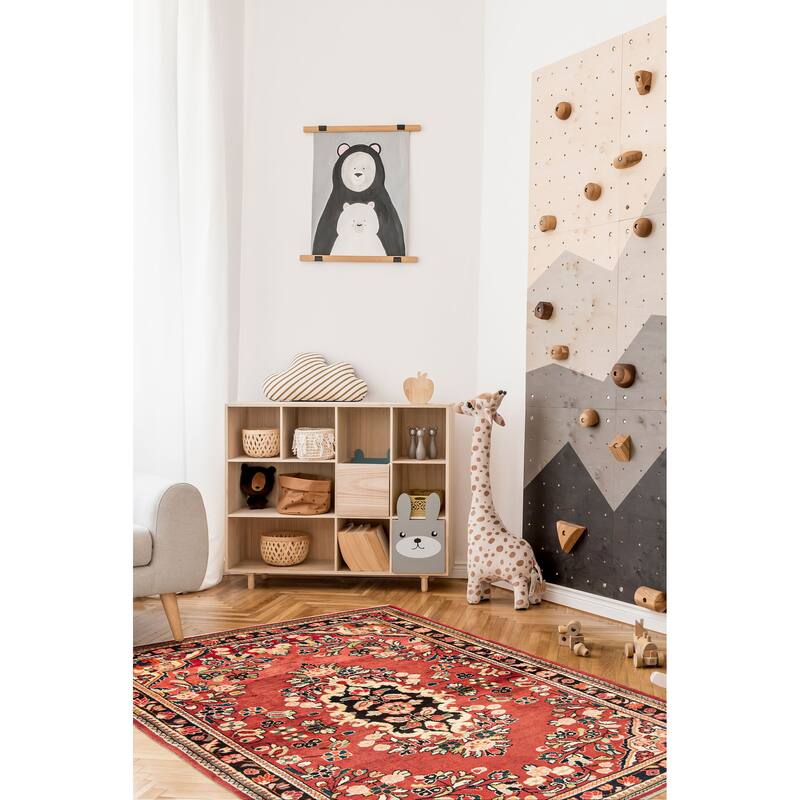 ECARPETGALLERY Hand-knotted Andelz Red Wool Rug - 4'6 x 7'1