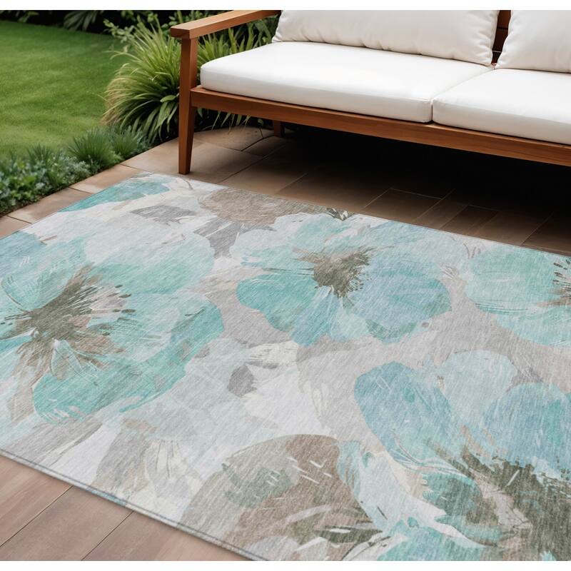 HomeRoots Floral Transitional Rectangle Outdoor Rug - 8' X 10'