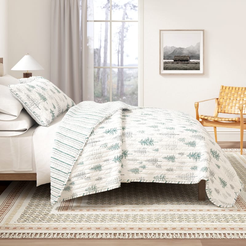 Rustic Woodland Reversible Microfiber Quilt Set with Shams - Grey / Green - Queen