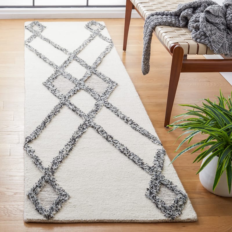 SAFAVIEH Handmade Casablanca Shag Hyoun Moroccan Wool Rug