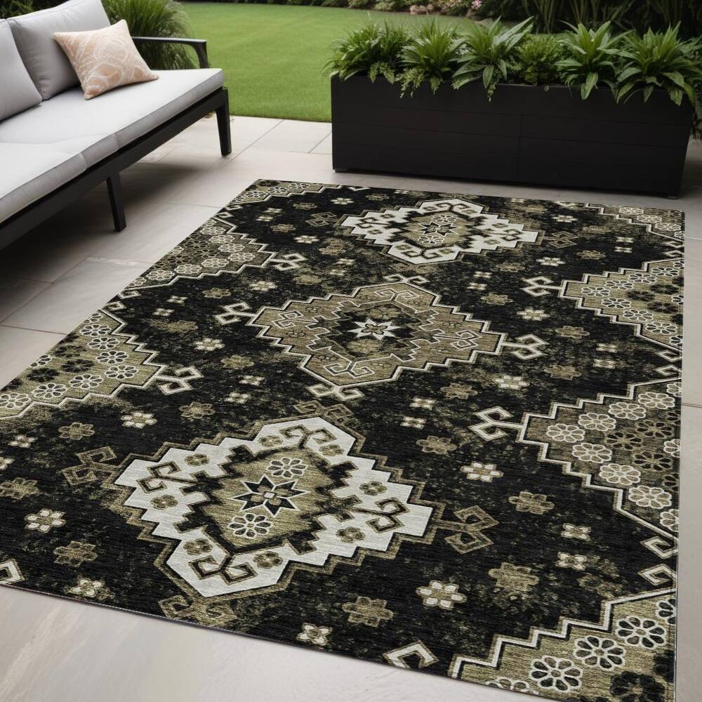 HomeRoots Medallion Traditional Rectangle Outdoor Rug