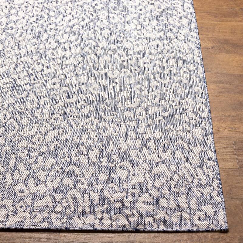 Livabliss Tuareg Outdoor Modern Area Rug