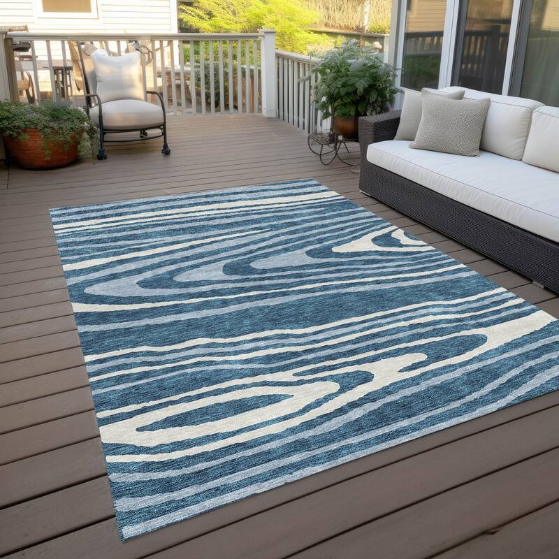 Machine Washable Indoor/ Outdoor Abstract Illusion Chantille Rug - Navy - 9' x 12'
