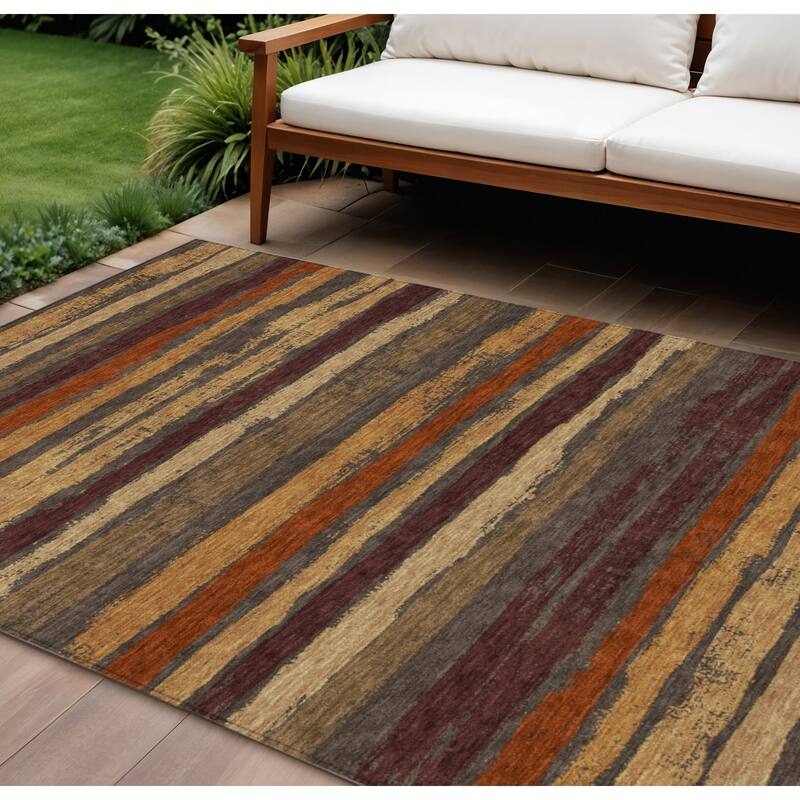 HomeRoots Striped Transitional Rectangle Outdoor Rug - 8' X 10'