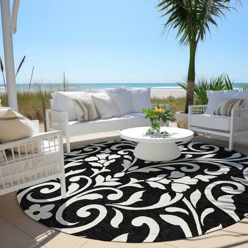 Machine Washable Indoor/ Outdoor Chantille Traditional Rug - Black - 8' x 8'