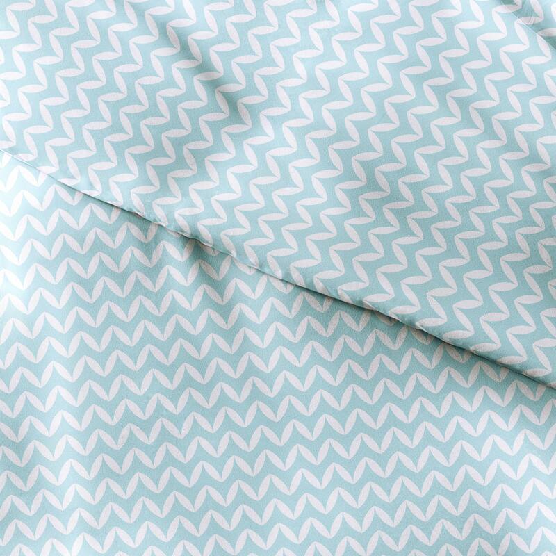 Becky Cameron 3 Piece Puffed Chevron Duvet Cover Set - Light Blue - Twin