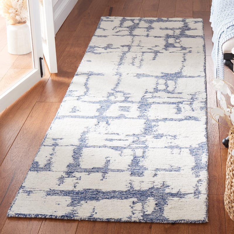 Martha Stewart by SAFAVIEH, Handmade Siun Abstract Wool Rug - 2'3" x 8' Runner - Blue/Ivory