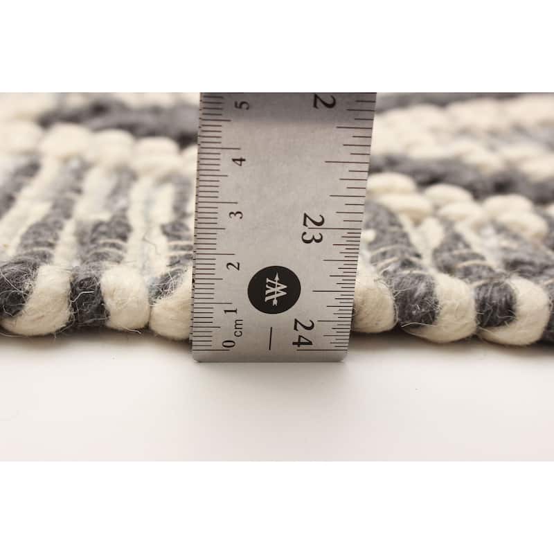 Sienna Ivory Rug 5'2" x 8'4" - 5'2 x 8'4